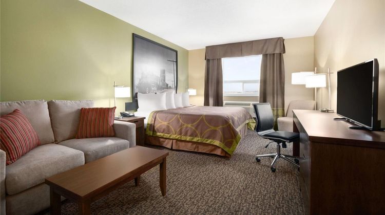 Super 8 by Wyndham Regina Room