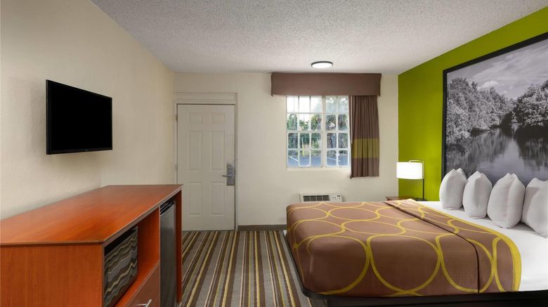 <b>Super 8 Lake City Room</b>. Images powered by <a href="https://iceportal.shijigroup.com/" title="IcePortal" target="_blank">IcePortal</a>.
