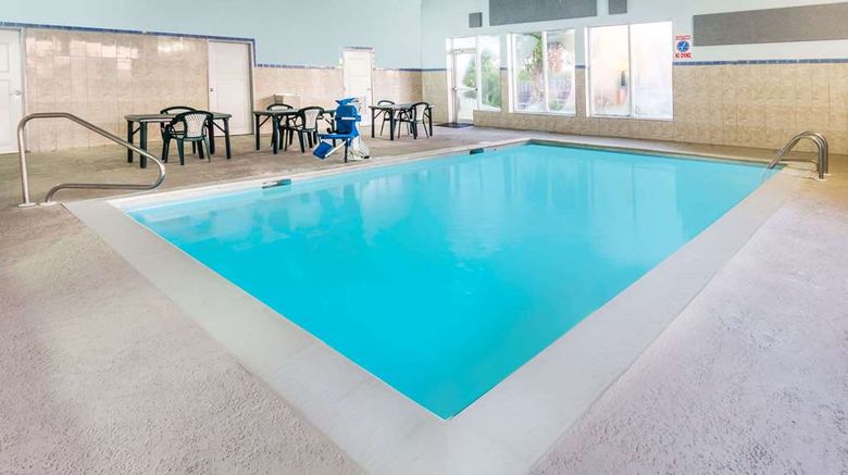 <b>Super 8 Joliet I-55 N/Chicago Pool</b>. Images powered by <a href="https://iceportal.shijigroup.com/" title="IcePortal" target="_blank">IcePortal</a>.