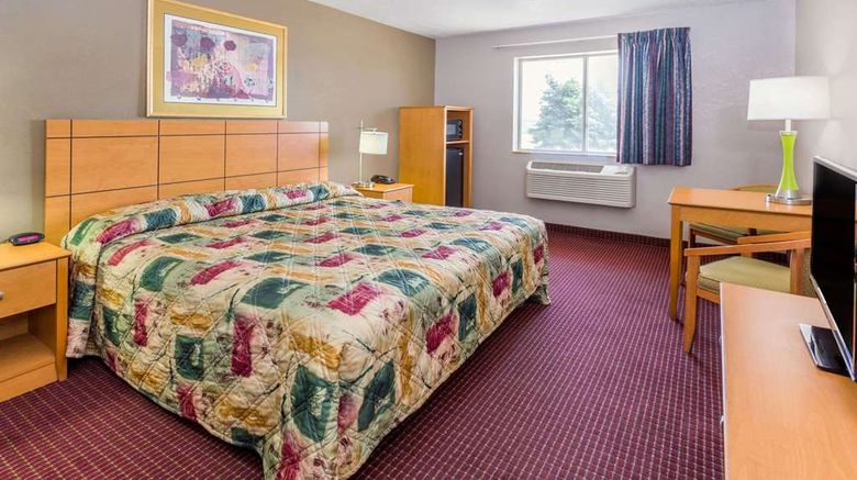 <b>Super 8 Joliet I-55 N/Chicago Room</b>. Images powered by <a href="https://iceportal.shijigroup.com/" title="IcePortal" target="_blank">IcePortal</a>.
