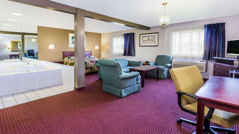 <b>Super 8 Joliet I-55 N/Chicago Suite</b>. Images powered by <a href="https://iceportal.shijigroup.com/" title="IcePortal" target="_blank">IcePortal</a>.