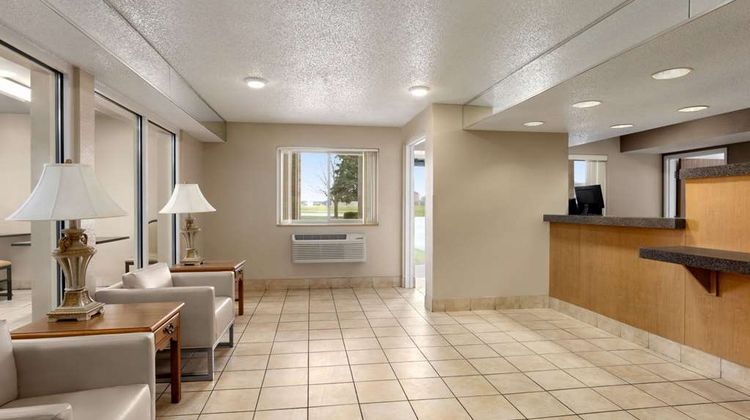 Super 8 Joliet I-55 N/Chicago Lobby