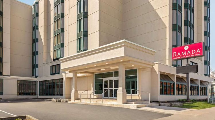 Ramada by Wyndham Niagara Fallsview Exterior