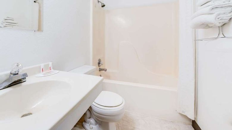 <b>Super 8 Burlington Room</b>. Images powered by <a href="https://iceportal.shijigroup.com/" title="IcePortal" target="_blank">IcePortal</a>.