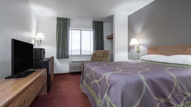 Super 8 Fond Du Lac Room