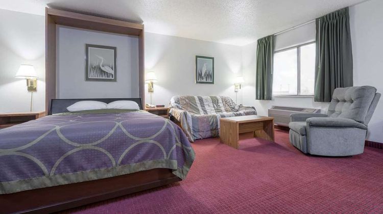 Super 8 Fond Du Lac Room