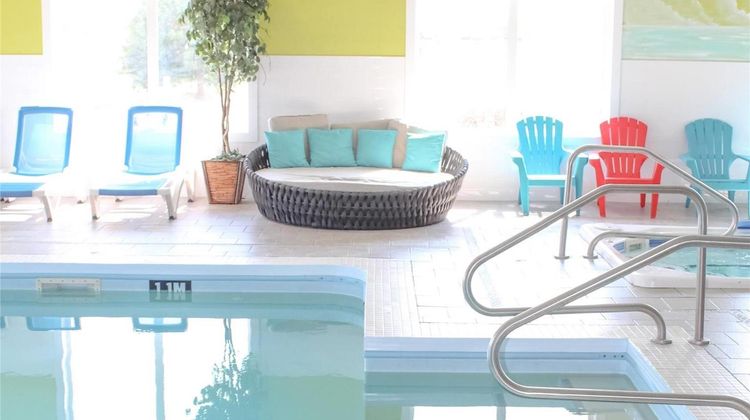 Super 8 Winnipeg East Pool