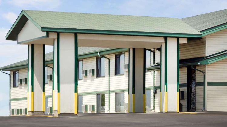 Super 8 Carroll Exterior