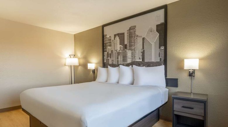 <b>Super 8 Clinton Room</b>. Images powered by <a href="https://iceportal.shijigroup.com/" title="IcePortal" target="_blank">IcePortal</a>.