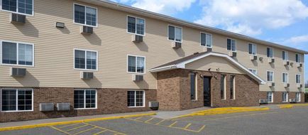 Super 8 Clinton Exterior