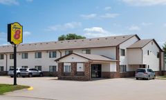 Super 8 Dyersville