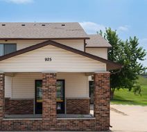 Super 8 Dyersville Exterior