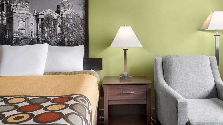 <b>Super 8 Dyersville Room</b>. Images powered by <a href="https://iceportal.shijigroup.com/" title="IcePortal" target="_blank">IcePortal</a>.