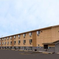 Super 8 Dubuque/Galena Area