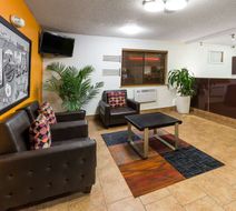 Super 8 Dubuque/Galena Area Lobby