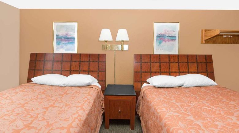<b>Super 8 Sioux City/Morningside Area Room</b>. Images powered by <a href="https://iceportal.shijigroup.com/" title="IcePortal" target="_blank">IcePortal</a>.