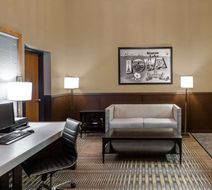 Super 8 Storm Lake Lobby
