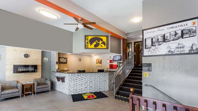 <b>Super 8 Iowa City/Coralville Lobby</b>. Images powered by <a href="https://iceportal.shijigroup.com/" title="IcePortal" target="_blank">IcePortal</a>.