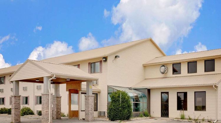 Super 8 Iowa Falls Exterior