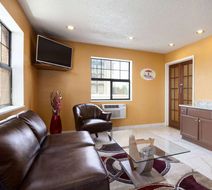 Super 8 Colorado Springs/Afa Area Lobby