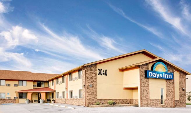Days Inn Fort Dodge Exterior