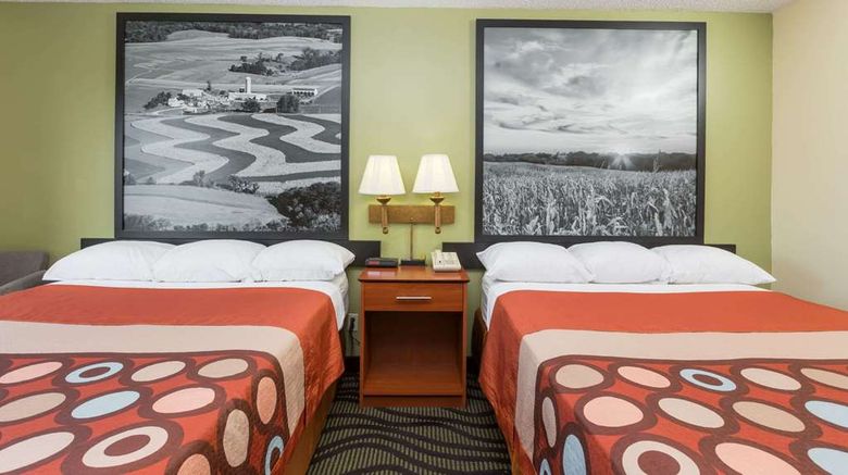 <b>Super 8 Newton Room</b>. Images powered by <a href="https://iceportal.shijigroup.com/" title="IcePortal" target="_blank">IcePortal</a>.