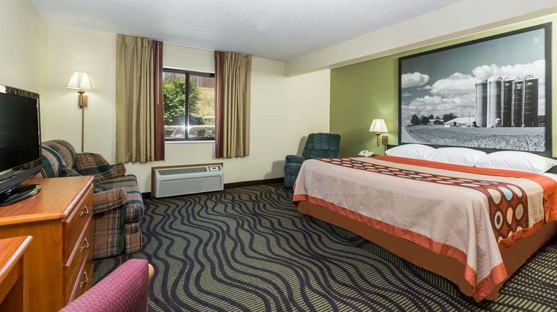 <b>Super 8 Newton Room</b>. Images powered by <a href="https://iceportal.shijigroup.com/" title="IcePortal" target="_blank">IcePortal</a>.