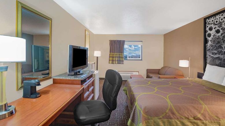 <b>Super 8 Fort Madison Room</b>. Images powered by <a href="https://iceportal.shijigroup.com/" title="IcePortal" target="_blank">IcePortal</a>.