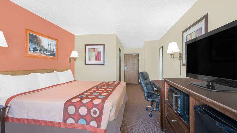 <b>Super 8 Ottumwa Room</b>. Images powered by <a href="https://iceportal.shijigroup.com/" title="IcePortal" target="_blank">IcePortal</a>.