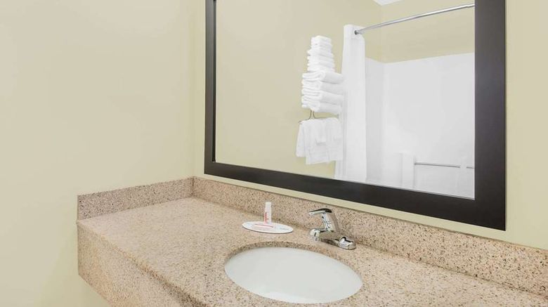 <b>Super 8 Ottumwa Room</b>. Images powered by <a href="https://iceportal.shijigroup.com/" title="IcePortal" target="_blank">IcePortal</a>.