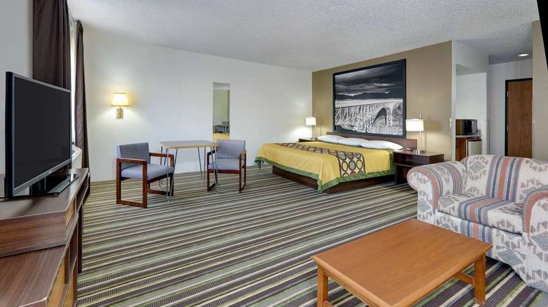 <b>Super 8 Roswell Suite</b>. Images powered by <a href="https://iceportal.shijigroup.com/" title="IcePortal" target="_blank">IcePortal</a>.