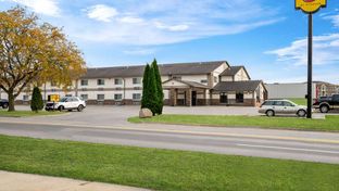 Super 8 Waverly