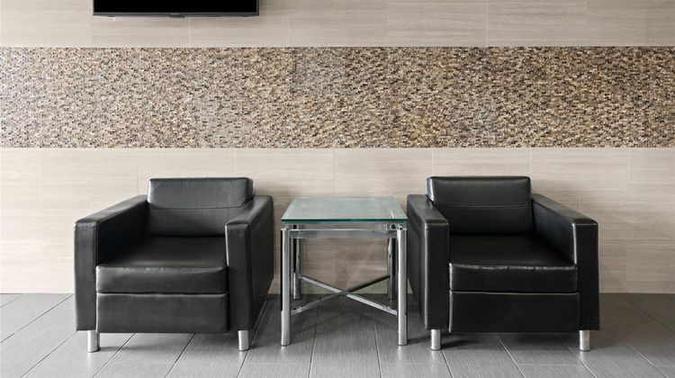 Super 8 Mentor/Cleveland Area Lobby