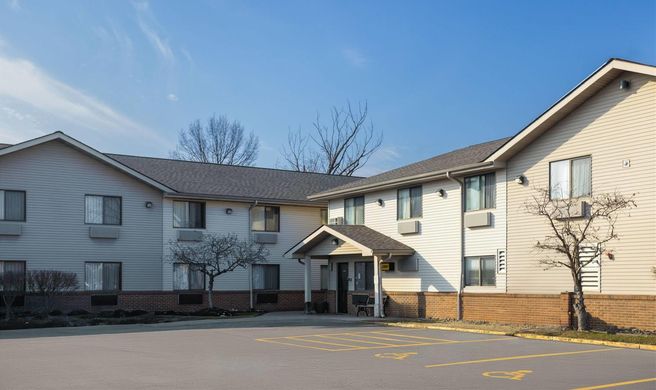 Super 8 Mentor/Cleveland Area Exterior