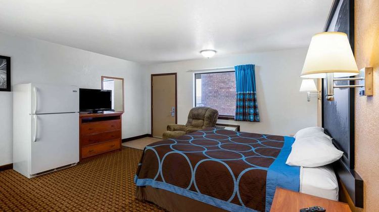 Super 8 Goodland Suite