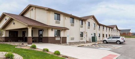 Super 8 Spirit Lake/Okoboji Exterior