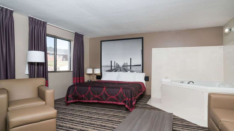 <b>Super 8 Spirit Lake/Okoboji Suite</b>. Images powered by <a href="https://iceportal.shijigroup.com/" title="IcePortal" target="_blank">IcePortal</a>.
