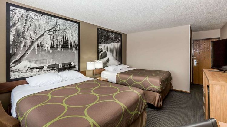Super 8 Hays KS Room