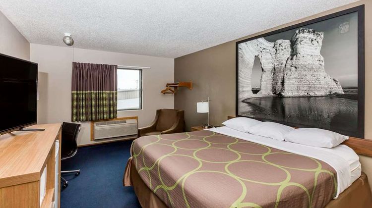 Super 8 Hays KS Room