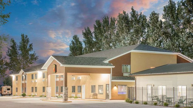 Super 8 Webster City IA Exterior