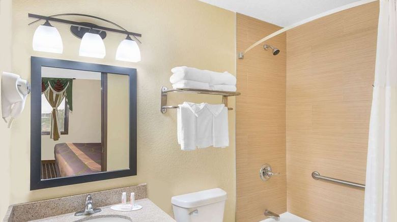 <b>Super 8 Webster City IA Room</b>. Images powered by <a href="https://iceportal.shijigroup.com/" title="IcePortal" target="_blank">IcePortal</a>.