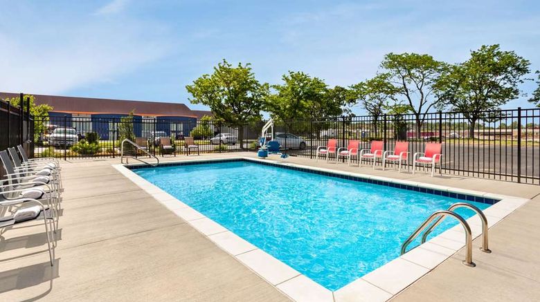 <b>Super 8 Lenexa Overland Park Area Pool</b>. Images powered by <a href="https://iceportal.shijigroup.com/" title="IcePortal" target="_blank">IcePortal</a>.