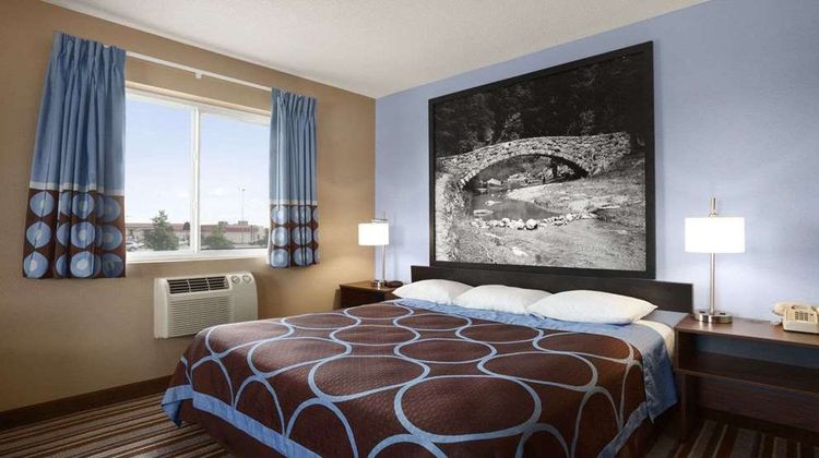 Super 8 Council Bluffs IA Omaha NE Area Room