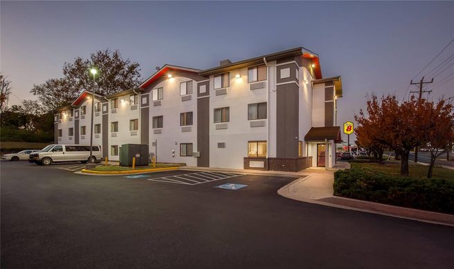 Super 8 College Park/Wash DC Area Exterior