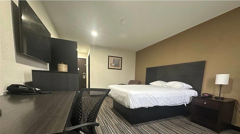 <b>Baymont Bridgeton St Louis Room</b>. Images powered by <a href="https://iceportal.shijigroup.com/" title="IcePortal" target="_blank">IcePortal</a>.