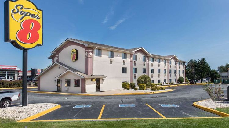 Super 8 Aberdeen Exterior