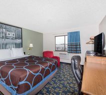 Super 8 Aberdeen Room