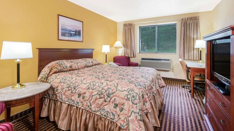 <b>Super 8 La Vale/Cumberland Area Room</b>. Images powered by <a href="https://iceportal.shijigroup.com/" title="IcePortal" target="_blank">IcePortal</a>.