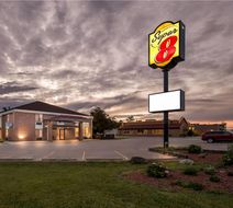 Super 8 Watertown Exterior