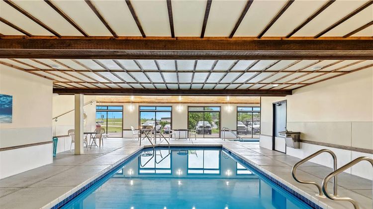 Super 8 Watertown Pool